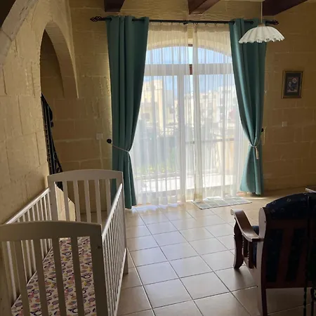 4 Bedroom With Private Pool Σπίτι διακοπών *