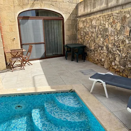 4 Bedroom With Private Pool Vakantiehuis
